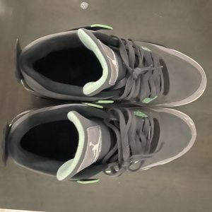 Air Jordan 4 Green Glow